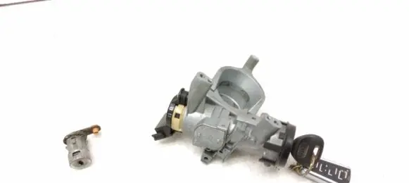 Mitsubishi Colt Ignition lock