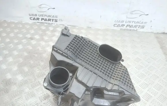 Renault Captur Air filter box 165001258R