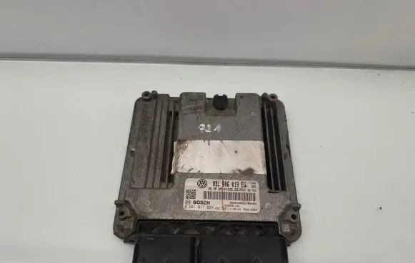 Volkswagen Jetta VI Engine control unit/module 03L907309AA 03L906019EG 0281017924