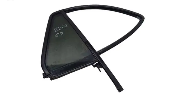 Hyundai Santa Fe Rear vent window glass DOT748AS3M355 43R000385