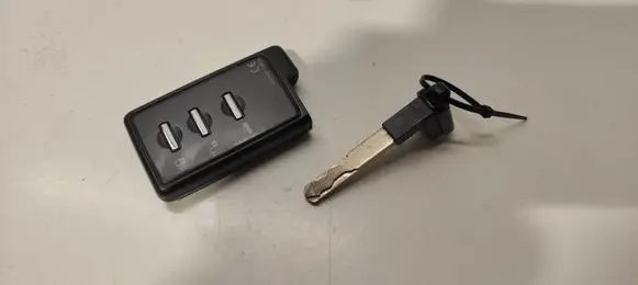 Subaru Legacy Ignition key/card 14ACA