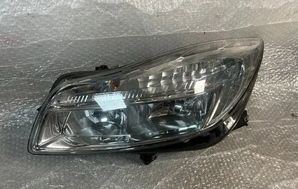 Opel Insignia A Headlight/headlamp 22831926 0000000201 0096300100003354