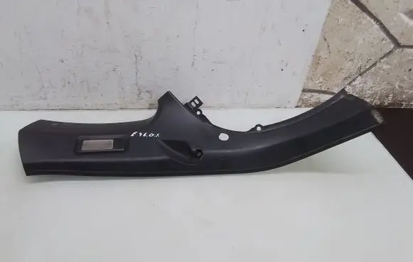 BMW 3 E46 (D) pillar trim (bottom) 8209013A