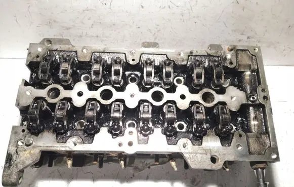 Opel Corsa C Engine head 55193109