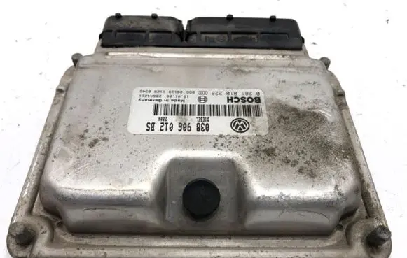 Seat Leon (1M) Engine control unit/module ECU 038906012BS