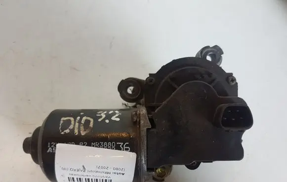Mitsubishi Pajero Wiper motor MR388036