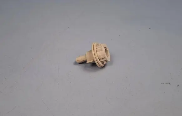 Peugeot 3008 III 12 V Socket (rear) 4W7716604