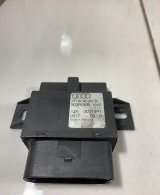 Audi A4 S4 B7 8E 8H Fuel injection pump control unit/module 4F0906093B