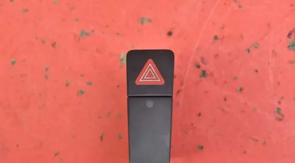 Fiat Sedici Hazard light switch