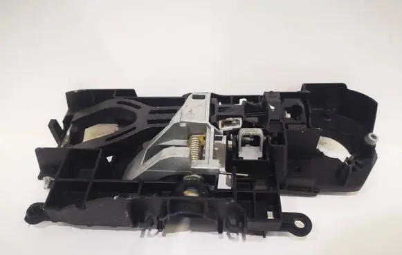 Rear door exterior handle/bracket
