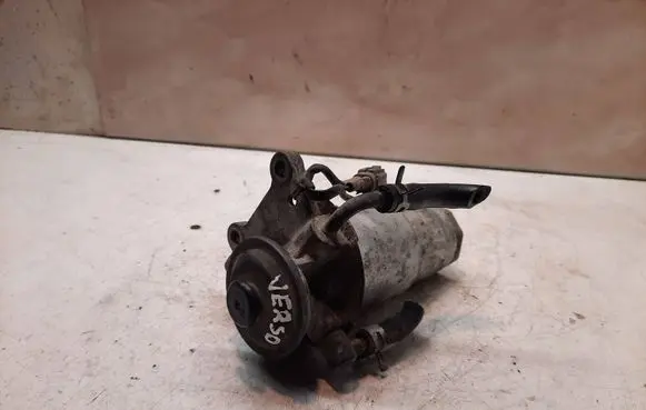 Toyota Corolla Verso E121 Mechanical fuel pump 