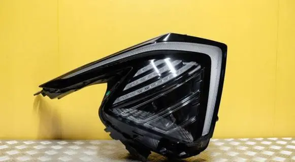 KIA Sportage Headlight/headlamp KIA-SPORTAGE 2306