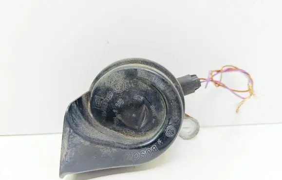 BMW 5 E39 Horn signal 703881157