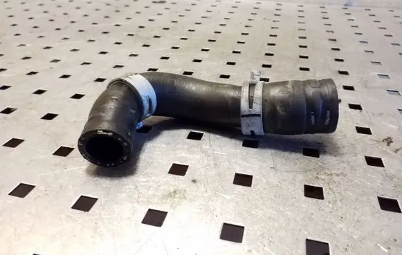 Nissan X-Trail T32 Engine coolant pipe/hose
