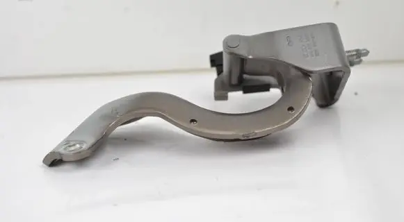 Audi A6 S6 C6 4F Tailgate/trunk/boot hinge 4F0827300D