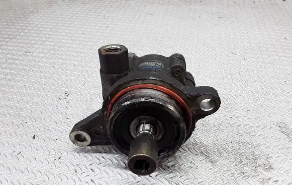 Nissan Primera Power steering pump 5M321N