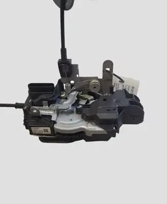 Volvo V40 Front door lock 31440392