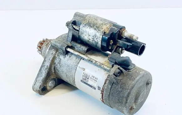 Volkswagen Golf VII Starter motor 02Z911024B