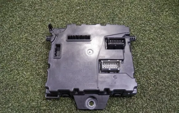 Opel Movano B Comfort/convenience module 284B18927R