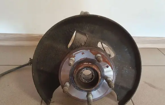 Opel Insignia A Front wheel hub