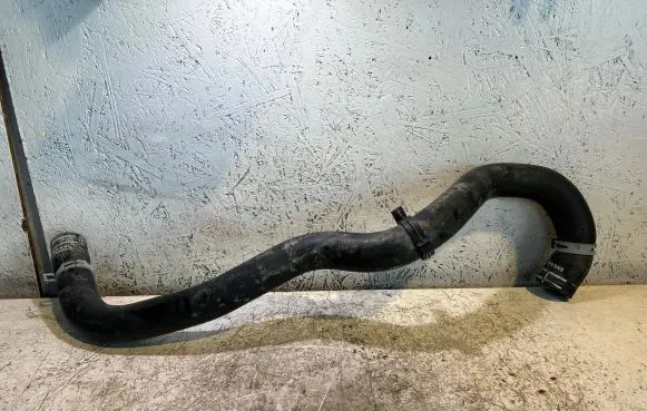 Jeep Grand Wagoneer Coolant pipe/hose 68425465AA RAD64L