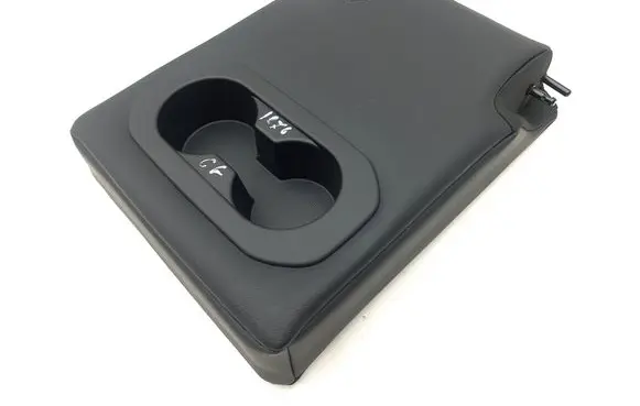 Renault Austral Rear seat armrest 