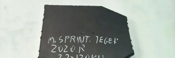 Mercedes-Benz Sprinter W907 W910 Central body control module A9079017702