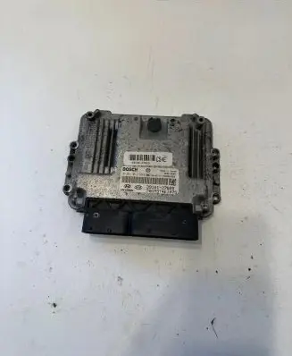 Hyundai Santa Fe Engine control unit/module 0281012669 3910127825 3910627825