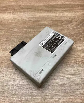 BMW 5 E60 E61 Keyless (KESSY) go control unit/module 6957094 5WK49131