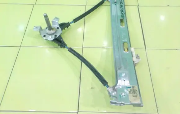 Fiat 500L Front door window regulator with motor 51884235