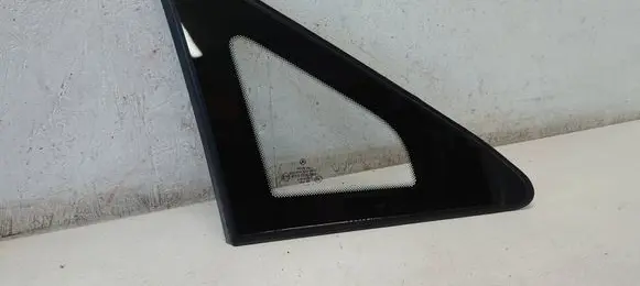 Mercedes-Benz Vito Viano W639 Front triangle window/glass A6396736405 6396736405