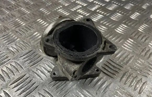 Seat Altea XL EGR valve 038129637d