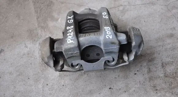 Ford Mustang VI Rear brake caliper