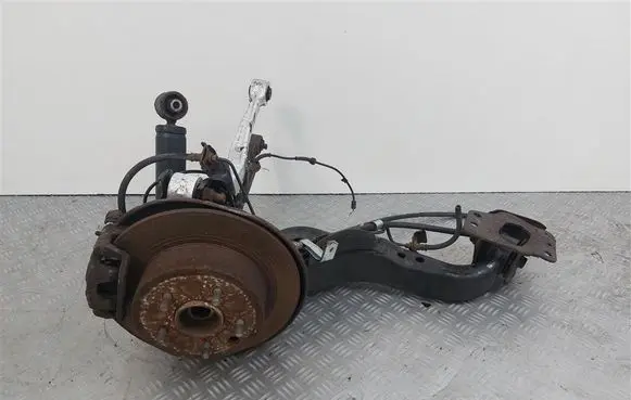 Nissan Qashqai Stub axle 