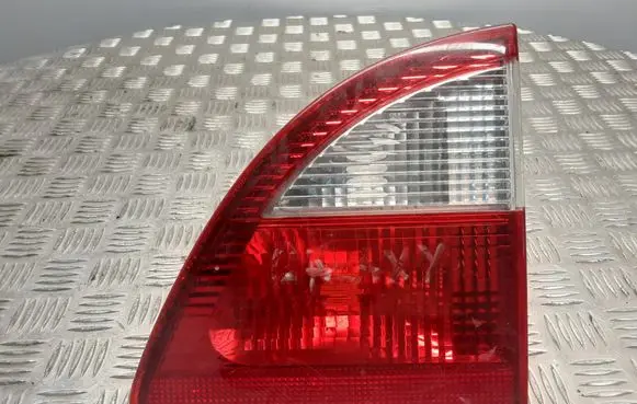 Ford Galaxy Tailgate rear/tail lights 2NR964365026