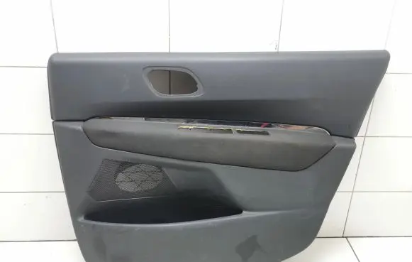 Peugeot 5008 Front door card panel trim 98004757ze 9683035577b