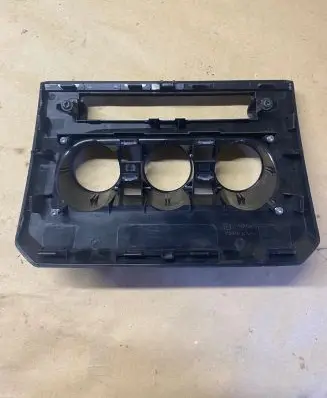 Dacia Duster II Dashboard center trim panel 