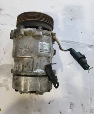 Ford Mondeo Mk III Air conditioning (A/C) compressor (pump) HFC134A SL7V16 HS260207