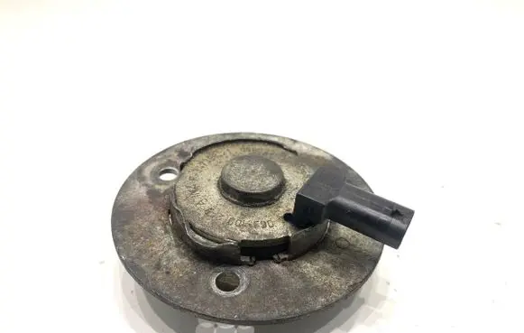 Audi A4 S4 B8 8K Camshaft position sensor 06J109259A