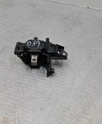 Volkswagen Polo V 6R Engine mount bracket 6Q0199555 170472011