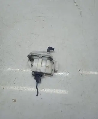 Volkswagen PASSAT B3 Central locking motor 357862153H