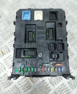 Peugeot 307 Comfort/convenience module 216761594