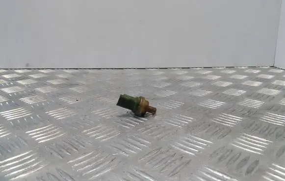 Coolant temperature sensor