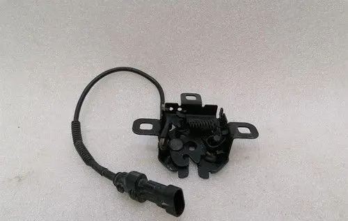 Ferrari FF Tailgate/trunk/boot lock/catch/latch 84076100