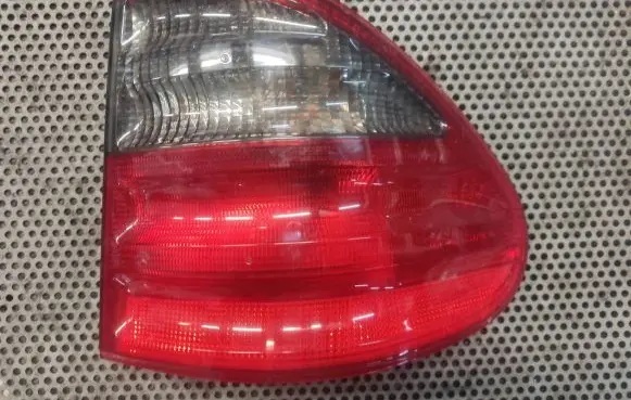 Mercedes-Benz E W210 Rear/tail lights 2108206864