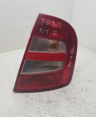Skoda Fabia Mk1 (6Y) Rear/tail lights 6Y6945112B 6Y6945096B