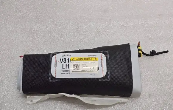 Volvo XC40 Seat airbag 32227152