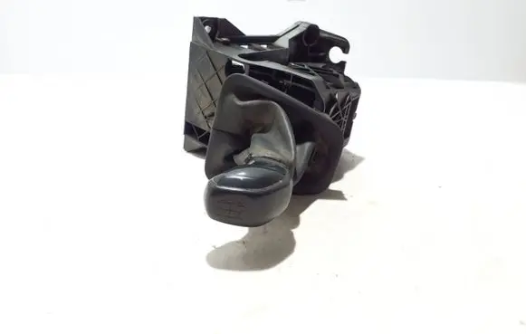 Opel Combo E Gear shifter/selector 9814652680