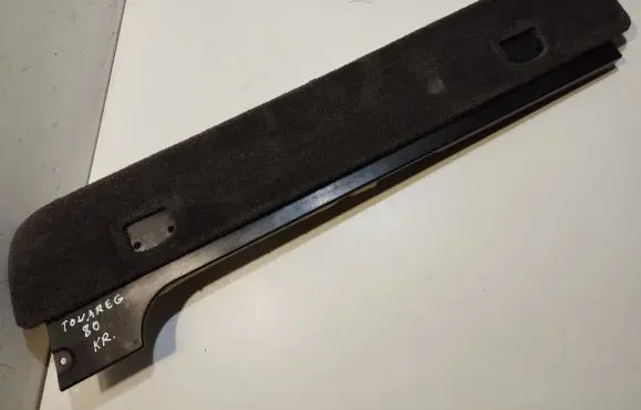 Volkswagen Touareg I Trunk/boot lower side trim panel 7L5863527L 7L0863527K