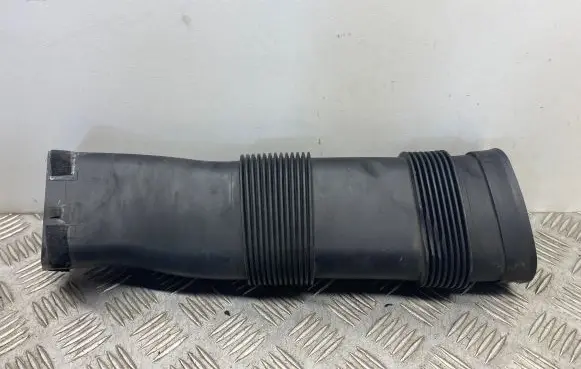 BMW 4 F36 Gran coupe Air intake duct part 8507567 13718507567